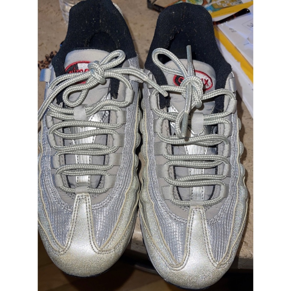 Nike air max silver